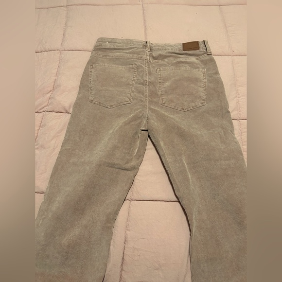 AEO 70s Corduroy Flares - Picture 4 of 5